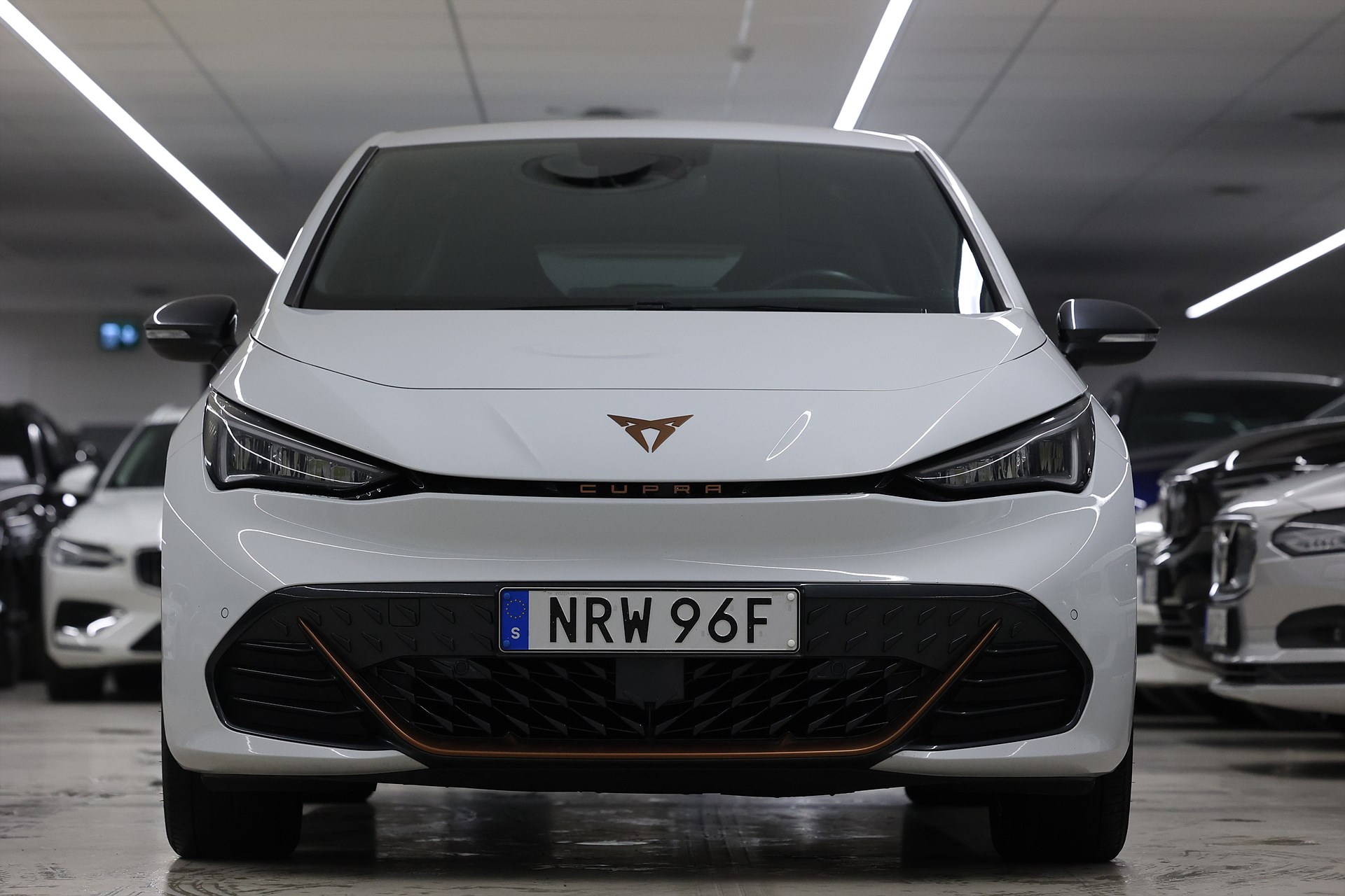Cupra Born 204hk *Hjulkampanj!* Värmare B-kamera Navi Farth