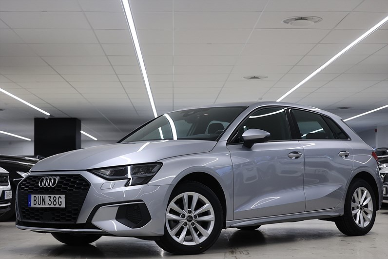 Audi A3 Sportback 35 TFSI 150hk *Hjulkampanj!* Proline Farth PDC