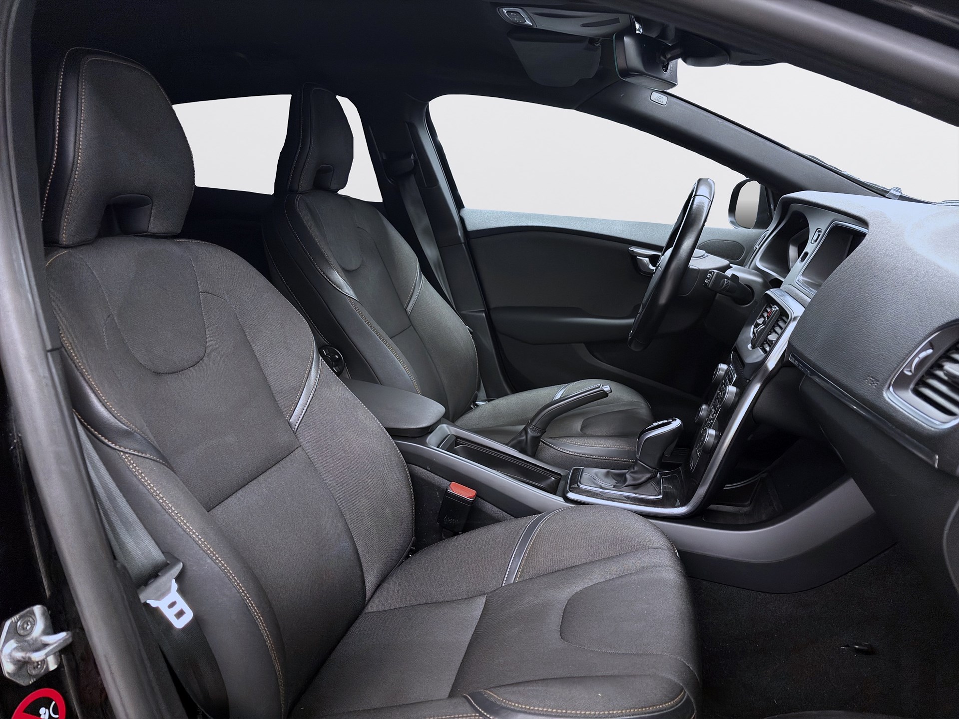 Volvo V40 Cross Country D4 190hk Business Adv Värmare PDC