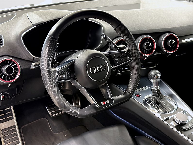 Audi TT Coupé 45 TFSI quattro 245hk Helg på Moberg! S-line B&O Navi PDC