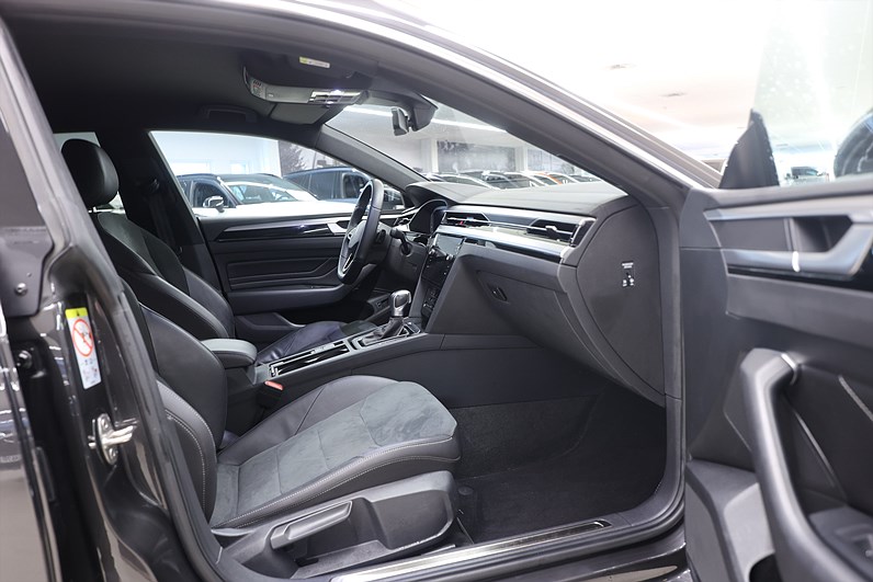 Volkswagen Arteon eHybrid 218hk R-Line Drag