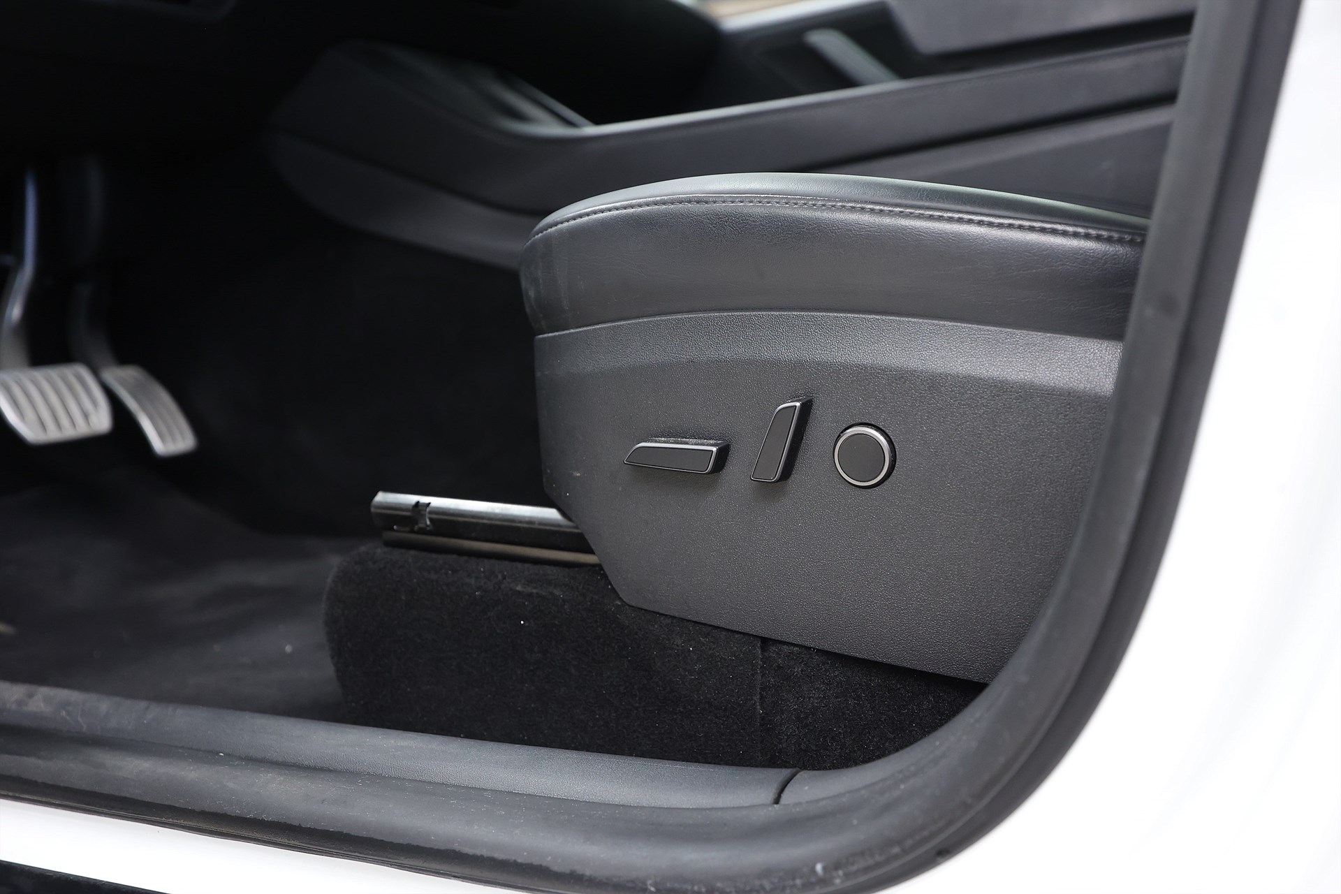 Tesla Model Y Performance 534hk *Kampanj!* Drag Pano Navi