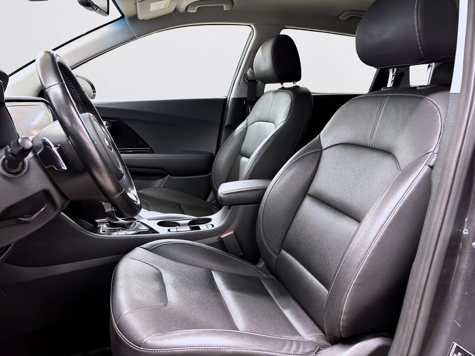 Kia Niro P-HEV 141hk Advance Plus Keyless Navi B-Kamera PDC