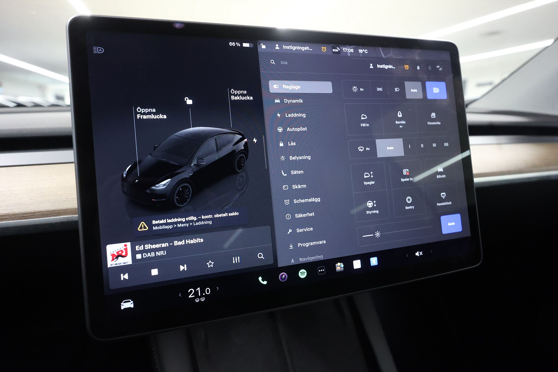 Tesla Model Y Performance 534hk Pano Läder Navi Premium Ljudsystem