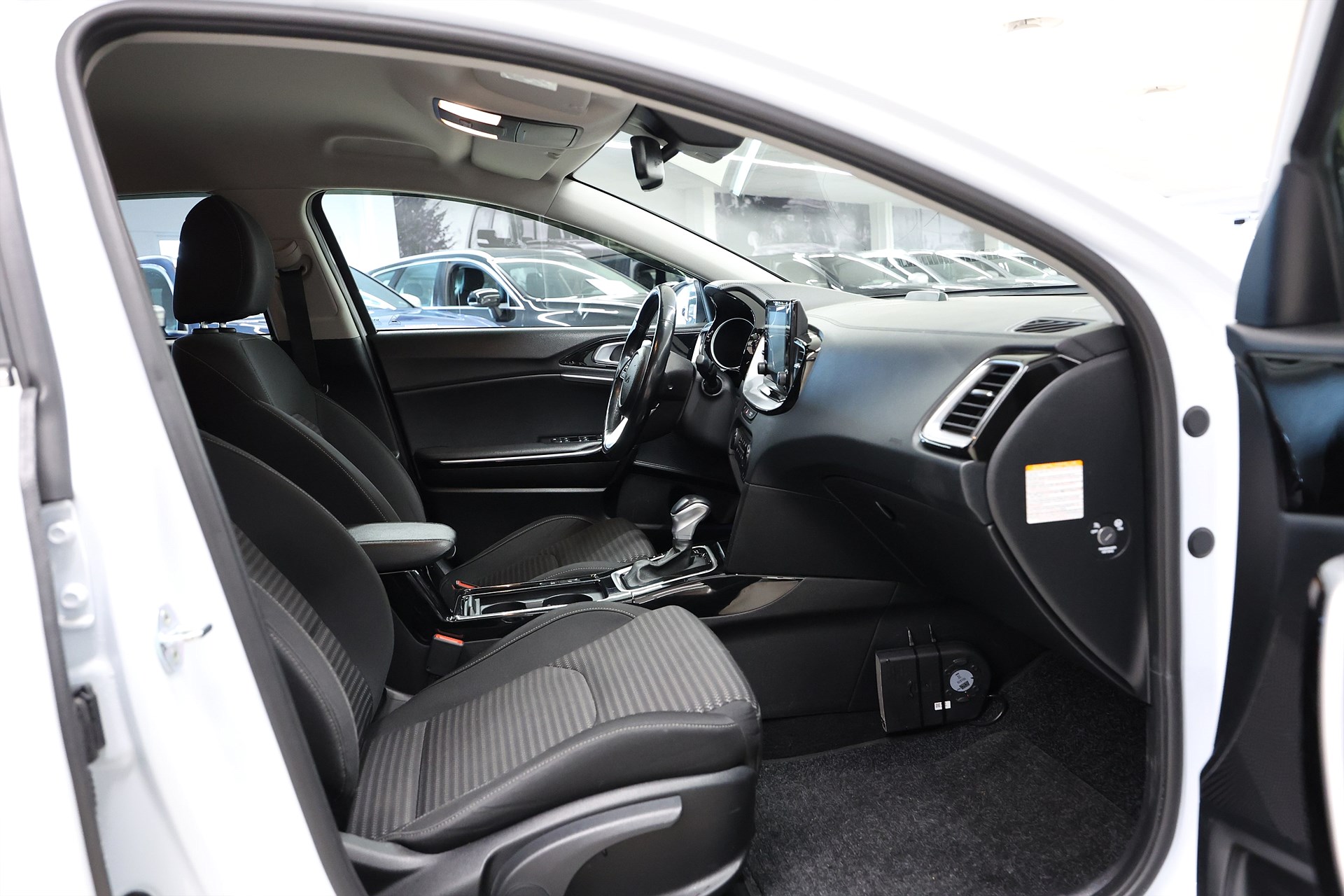 Kia Ceed SW PHEV 141hk Advance B-kamera Värmare LED