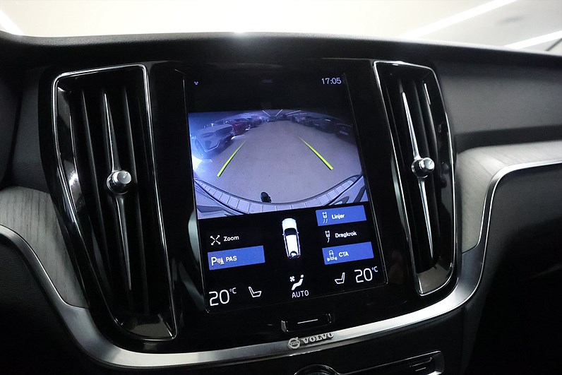 Volvo V60 Cross Country B4 AWD 197hk Momentum H/K Drag