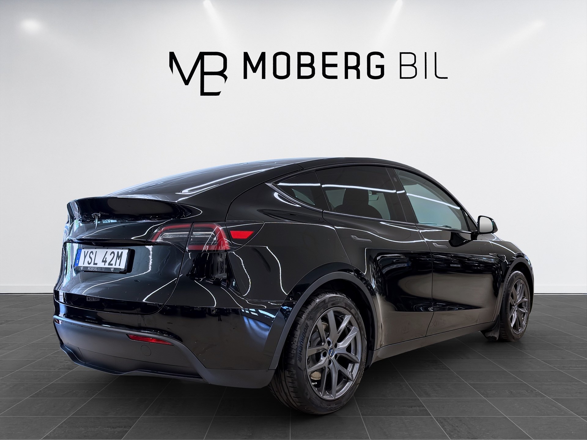 Tesla Model Y Standard Range 299hk Helg på Moberg! Pano B-Kamera