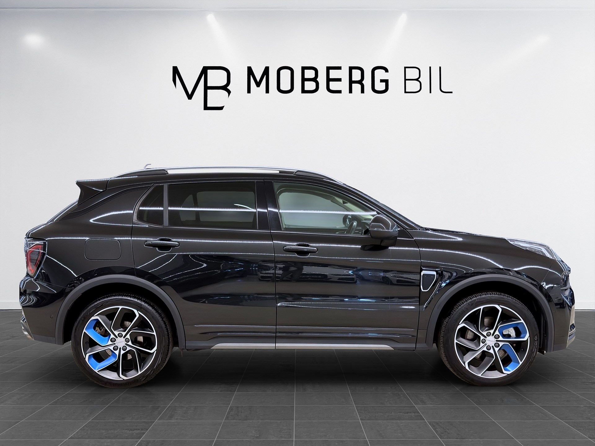 Lynk & Co 01 PHEV 261hk Infinity Pano Minne B-Kamera Drag