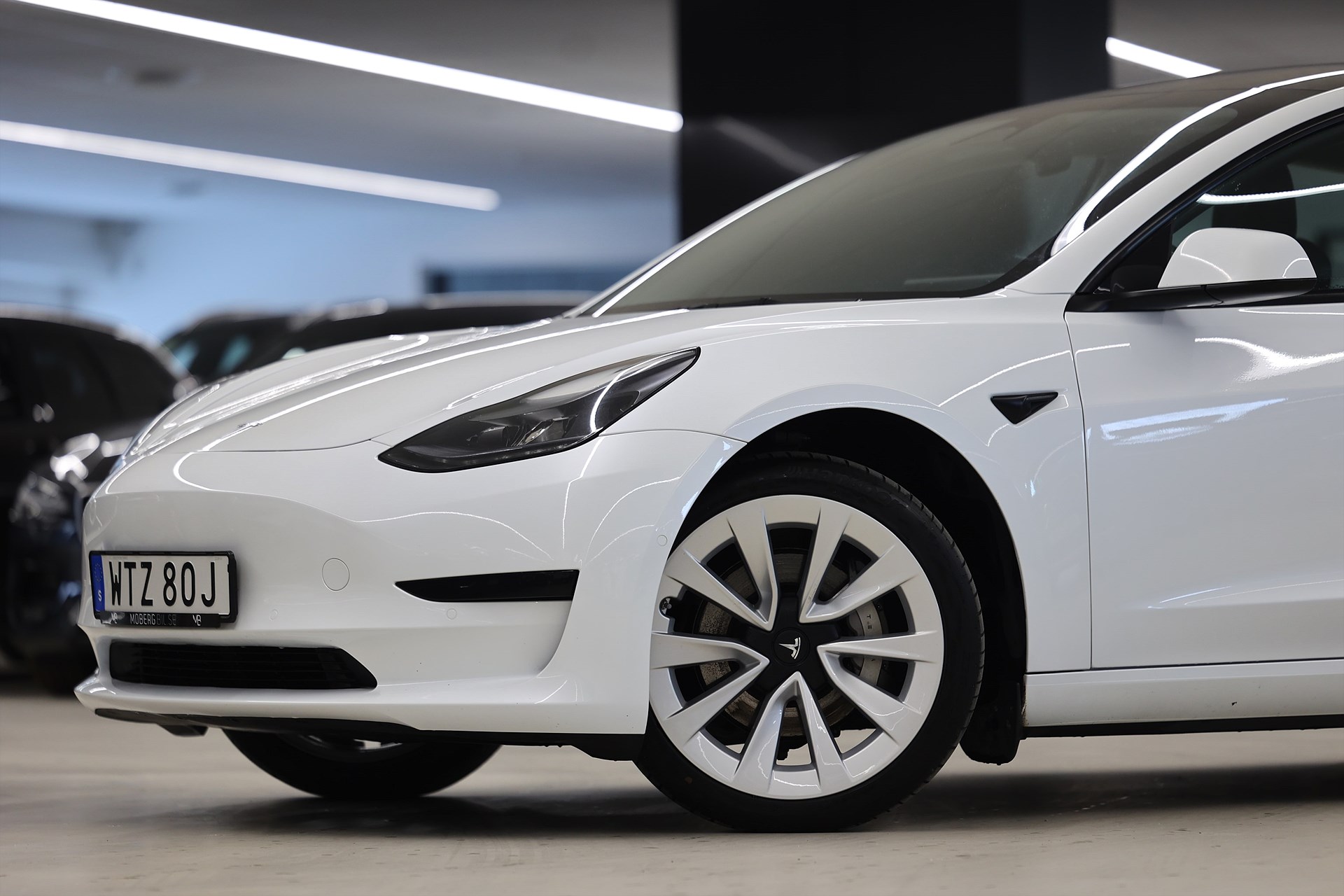 Tesla Model 3 Standard Range 283hk Pano Läder Navi B-Kamera Keyless