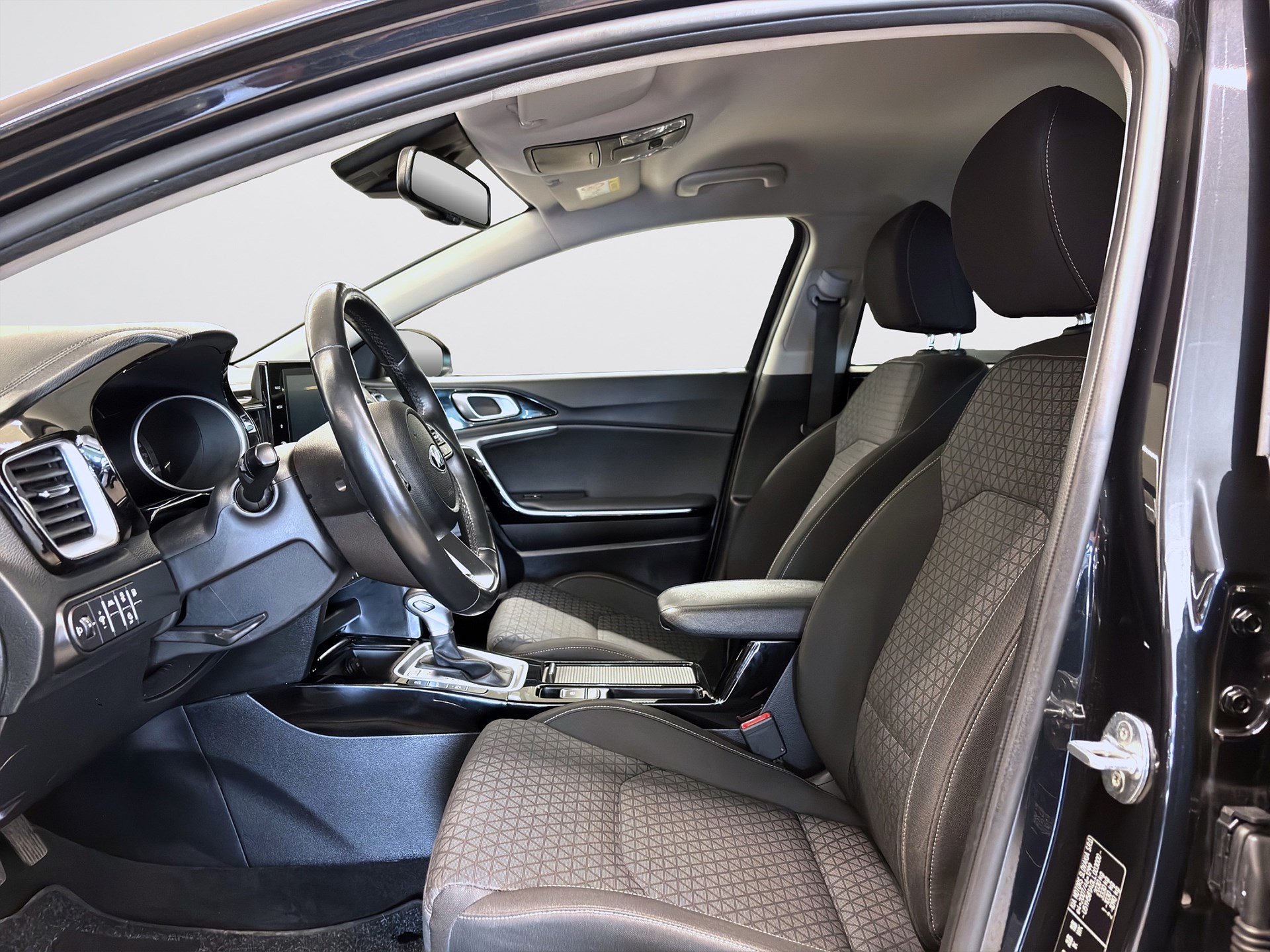 Kia Ceed SW Plug-in Hybrid 141hk Helg på Moberg! B-Kamera Keyless PDC
