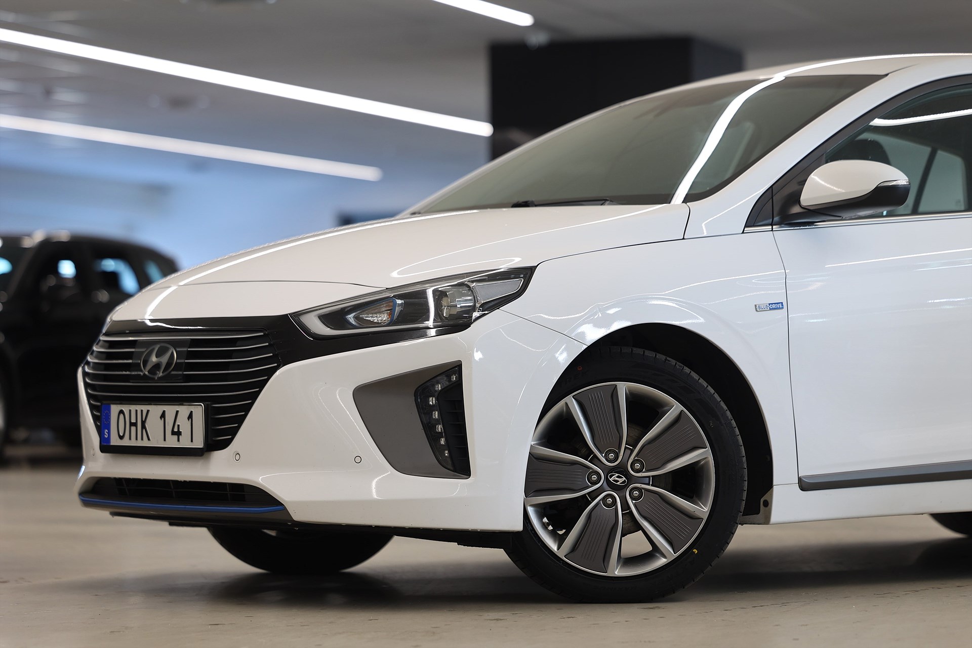 Hyundai Ioniq Hybrid 1.6 141hk Premium Plus Infinity Keyless B-kamera Navi