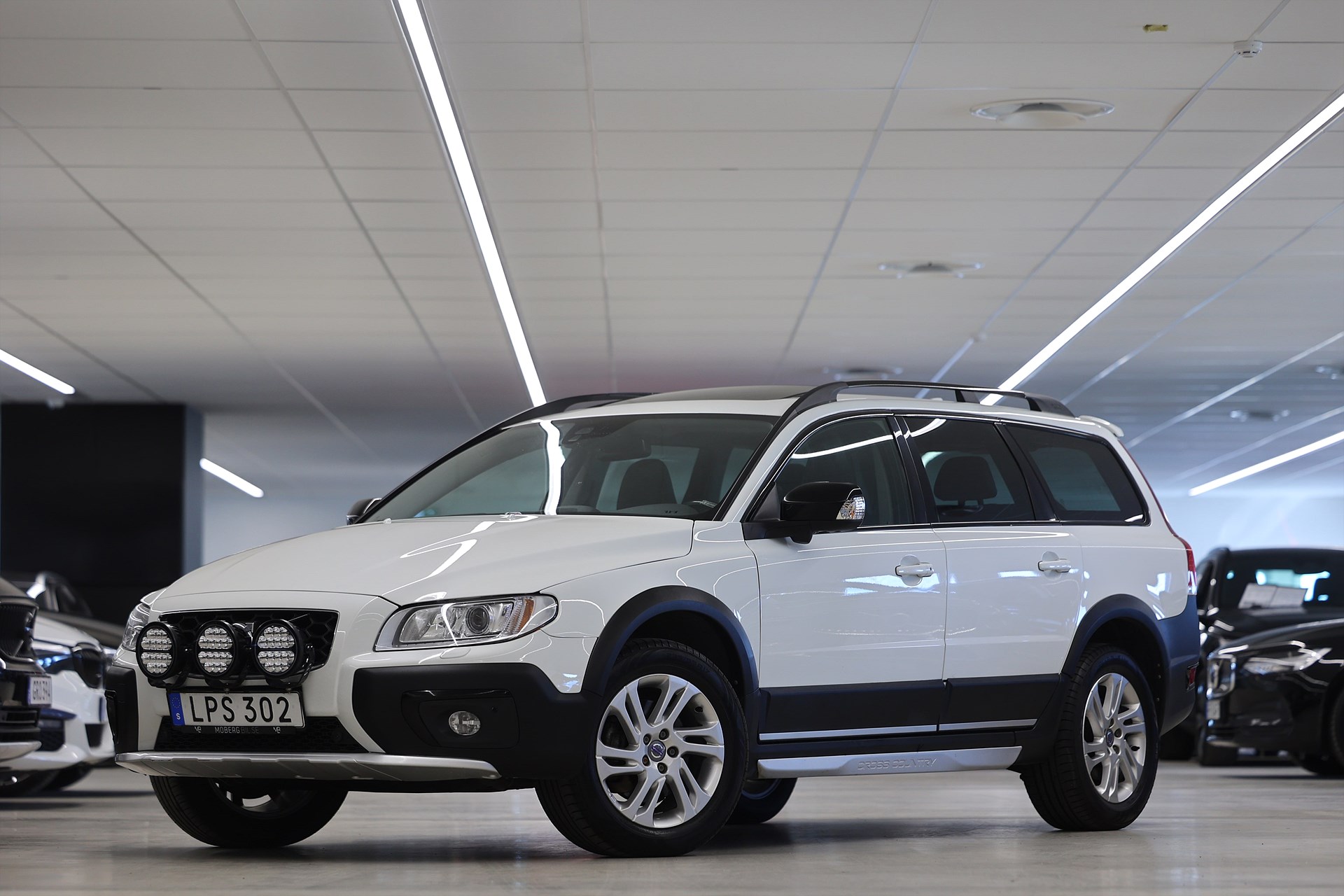 Volvo XC70 D4 AWD 181hk Dynamic Pano LED Värmare Navi