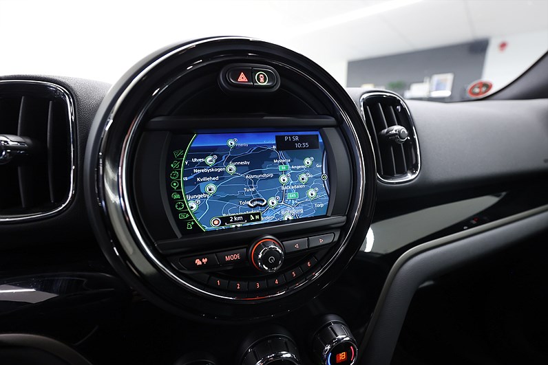 Mini Cooper Countryman SE ALL4 Pepper Keyless Navi PDC MOMS