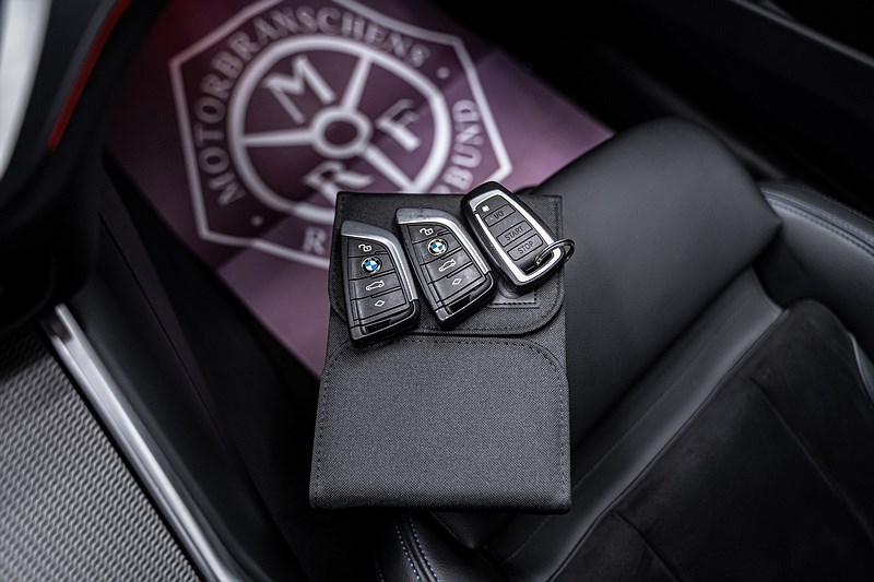 Bmw 330 2021 - miniatyr 27