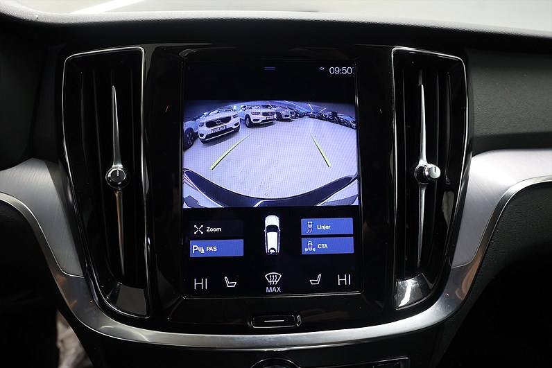 Volvo V60 B4 Cross Country 197hk *Hjulkampanj!* Momentum H/K