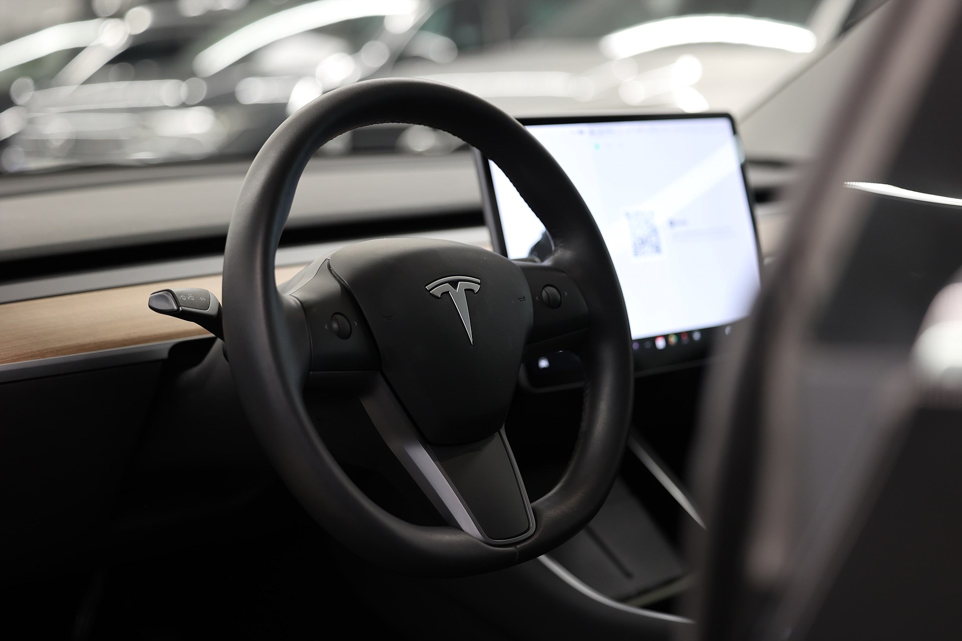 Tesla Model 3 Standard Range Plus 258hk AP Pano Skinn MOMS