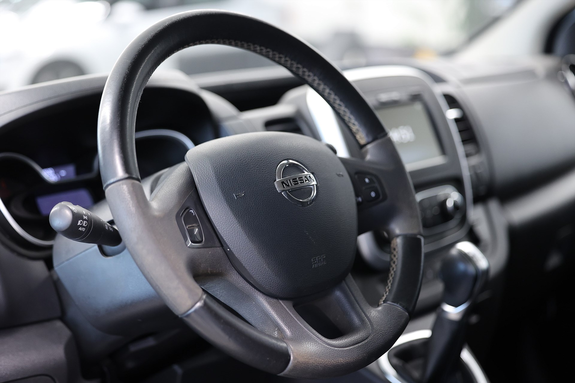 Nissan NV300 1.6 DCI 145hk L2 B-kamera Drag Navi LEASEBAR