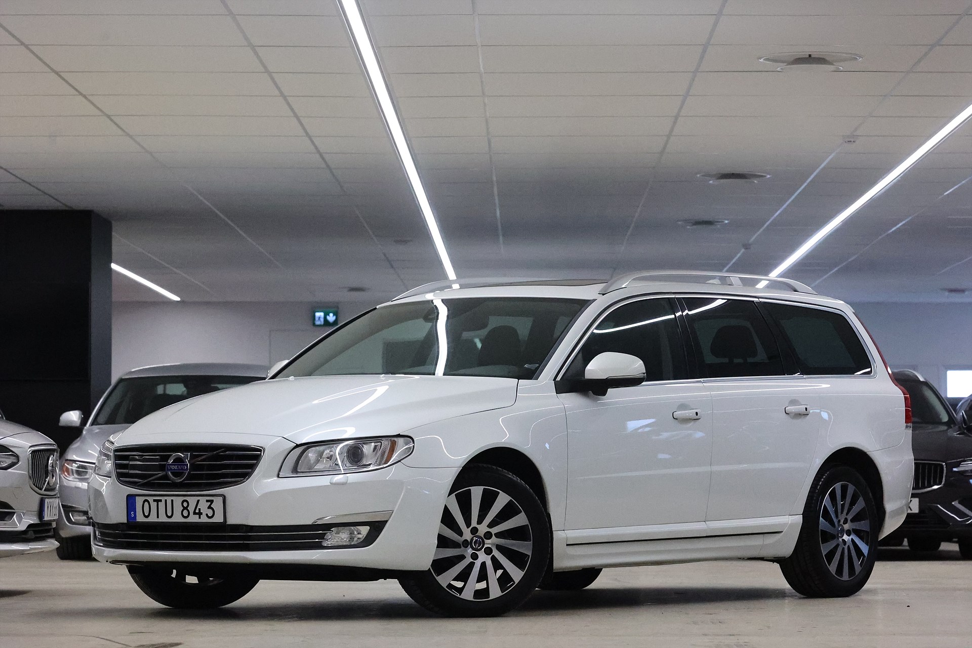 Volvo V70 D4 181hk Summum Lucka Läder Navi Drag PDC