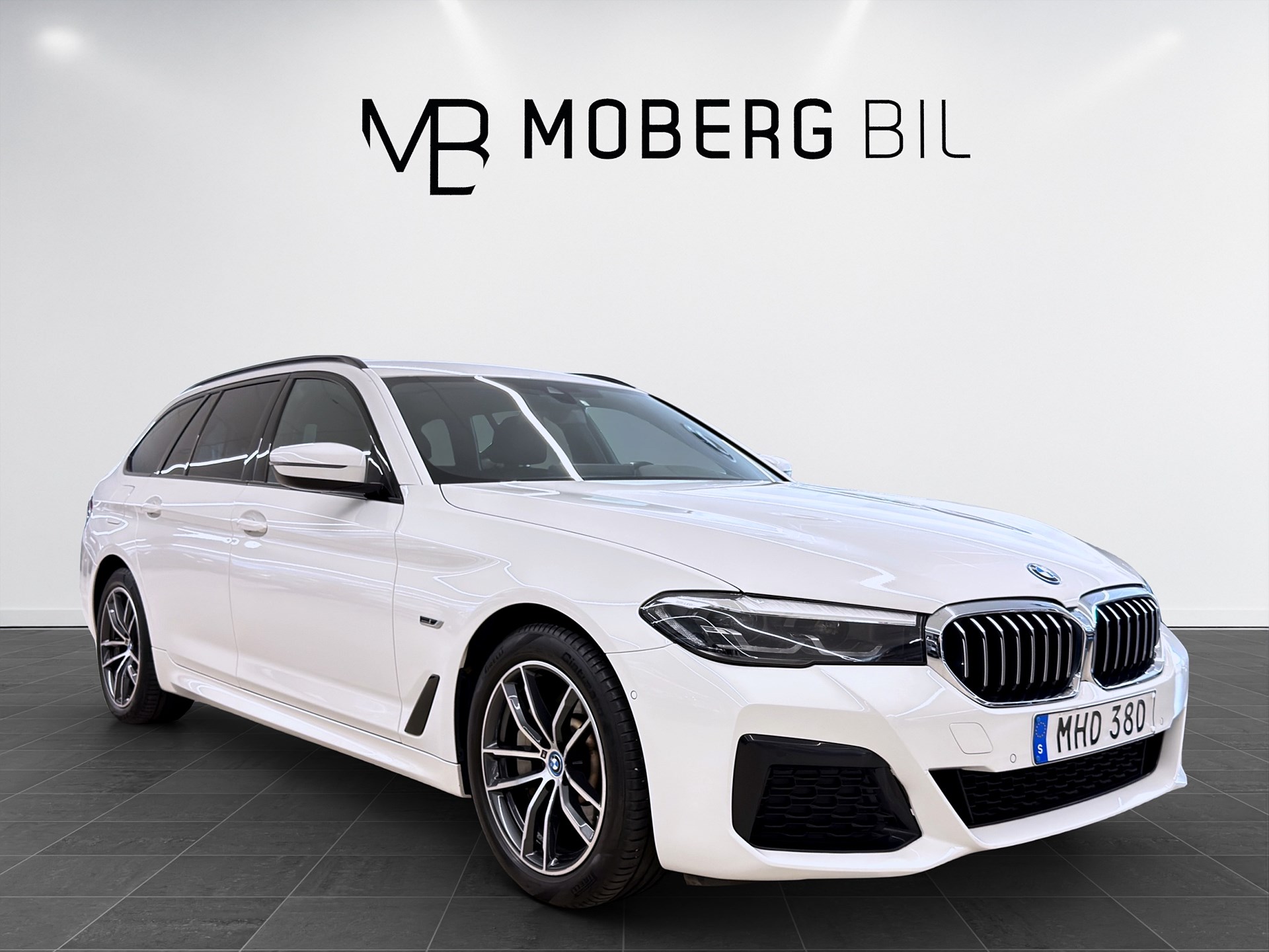 BMW 530e xDrive Touring 292hk M sport Läder B-Kamera