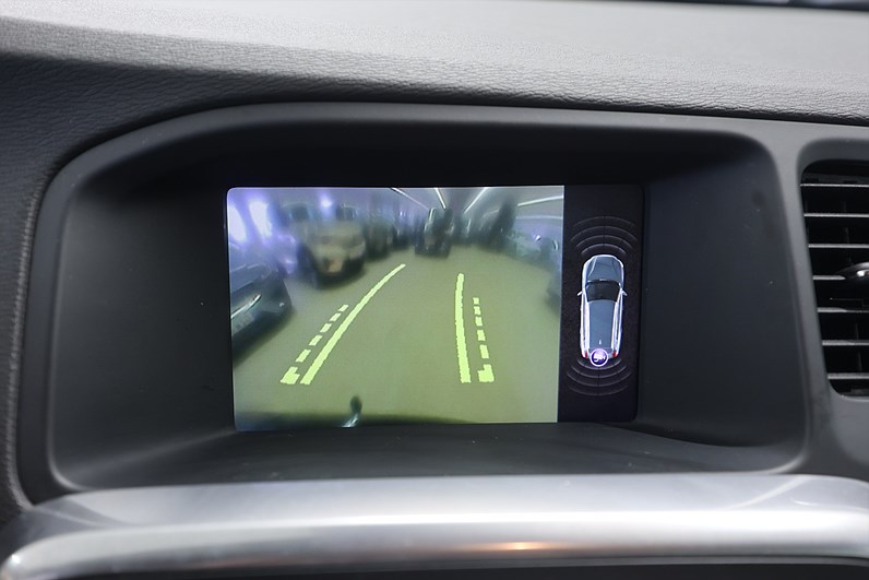 Volvo V60 Cross Country D4 190hk Summum Skinn Navi Keyless