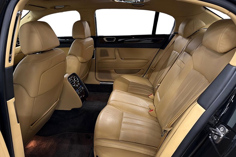 Flying Spur L 6.0 W12 AWD, 560hk, 2006, Unik 2006, svart – bild 22 av 26, begagnad hos Niber i Järfälla