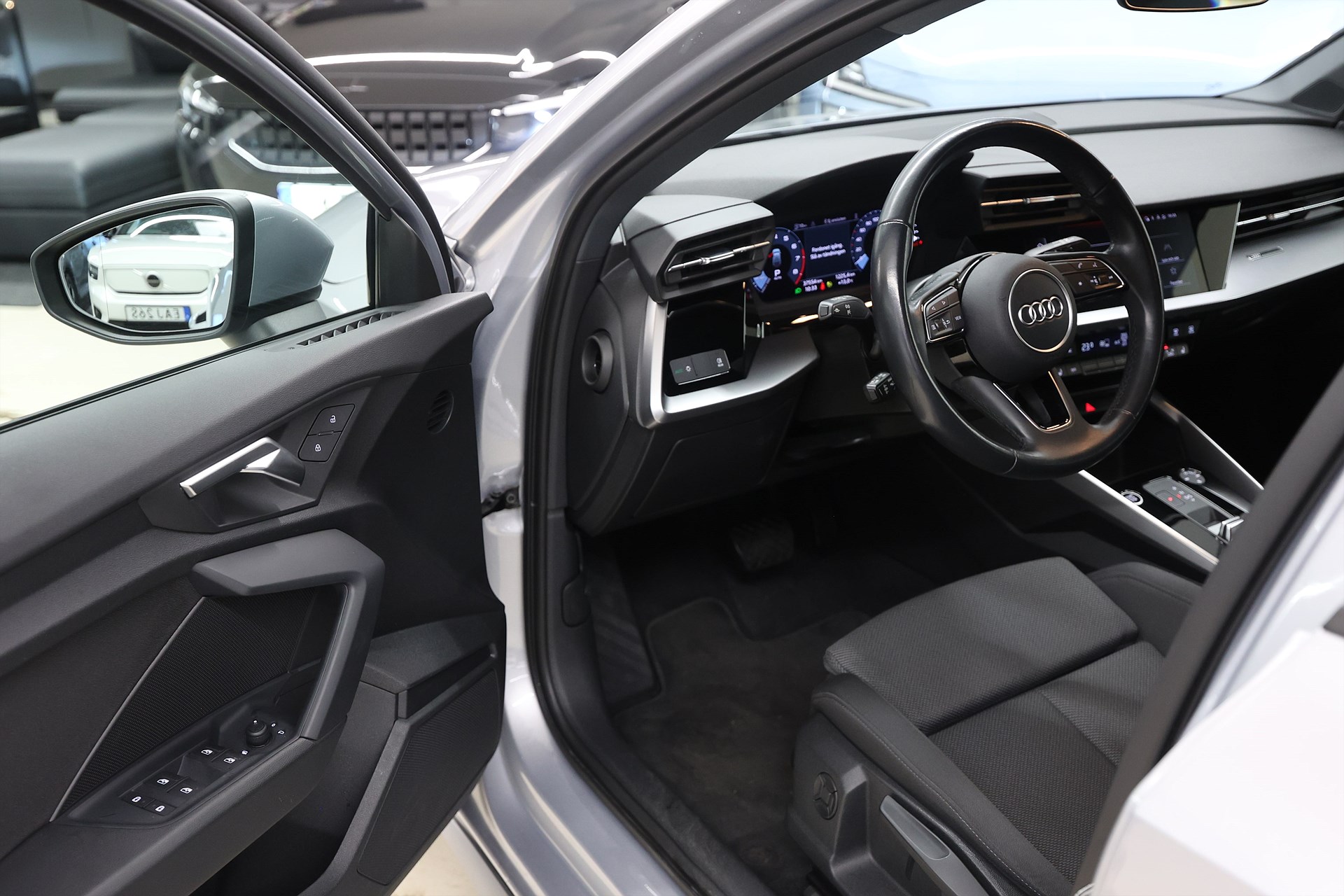 Audi A3 Sportback 35 TFSI 150hk *Hjulkampanj!* Proline Farth PDC