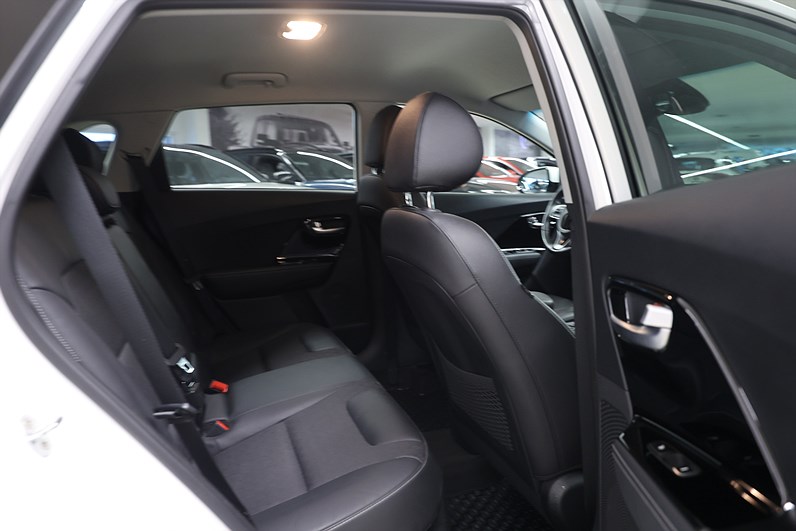 Kia Niro P-HEV 141hk Advance Plus B-kamera Navi