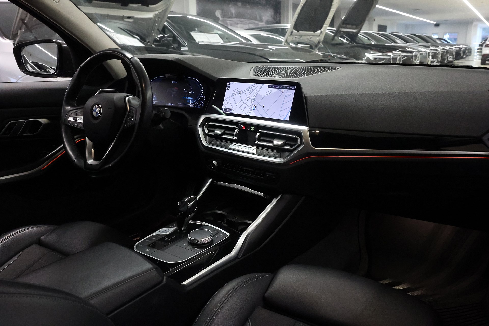 BMW 330e xDrive Touring 292hk Sport Line Shadow Navi Läder Drag