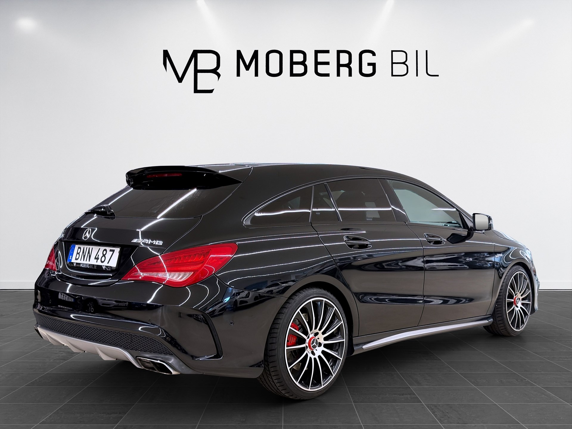 Mercedes-Benz CLA 45 AMG 4M 360hk Shooting Brake Pano H/K