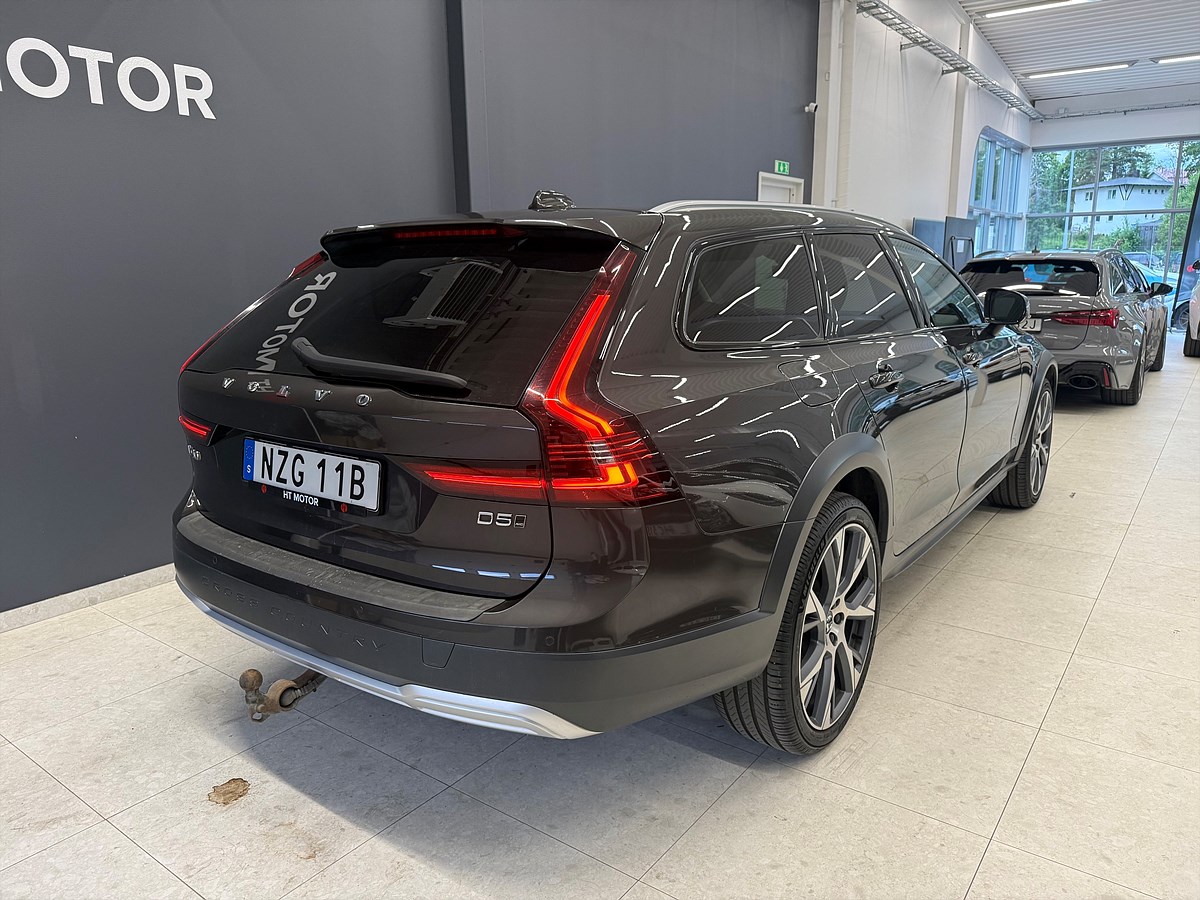 Volvo V90 Cross Country – bild 8