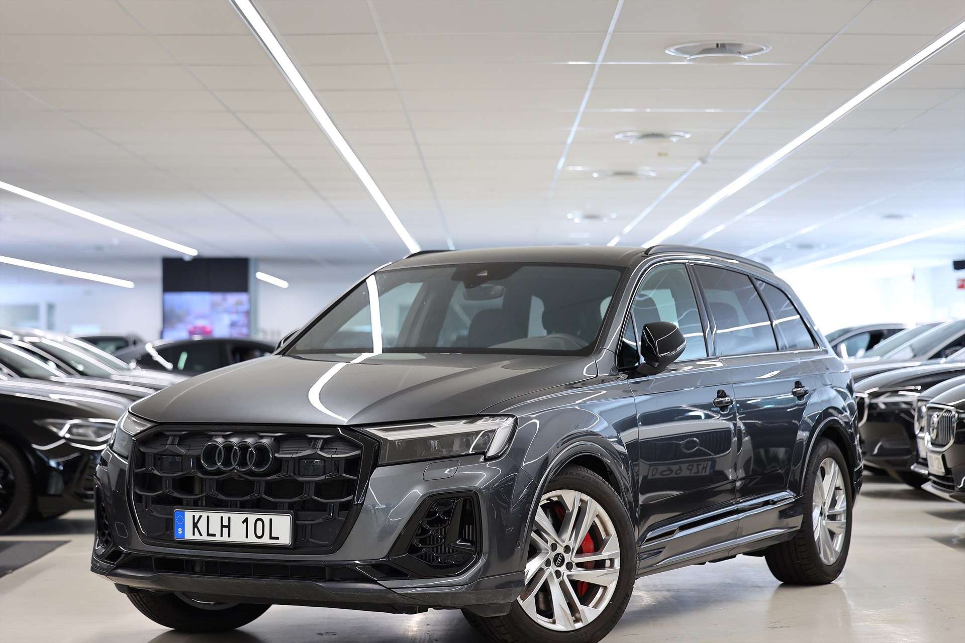 Audi Q7 60 TFSI e quattro S-line 490hk Svart Optik Drag Leasbar