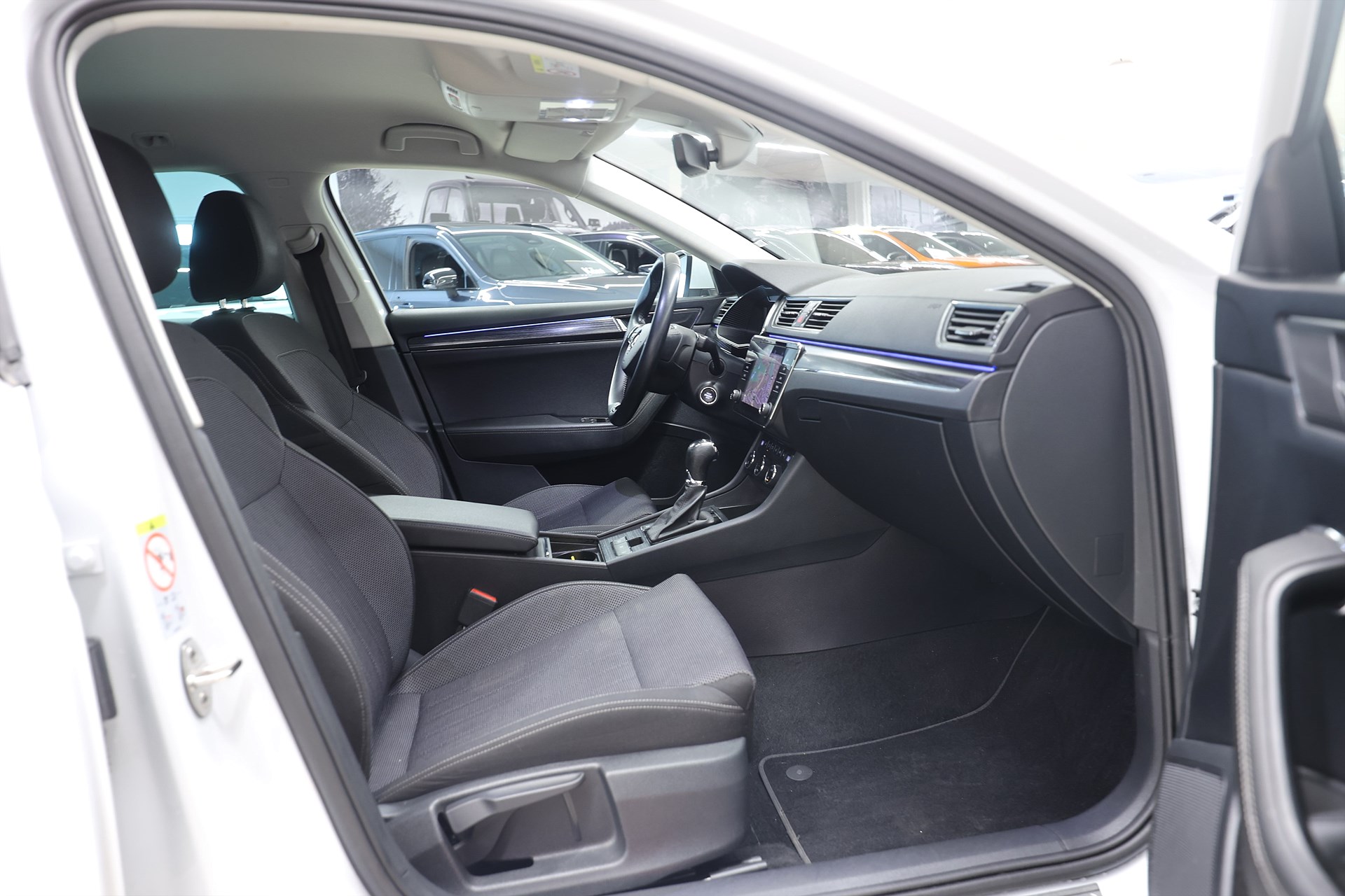 Skoda Superb iV Combi 1.4 TSI 218hk Style Drag Navi