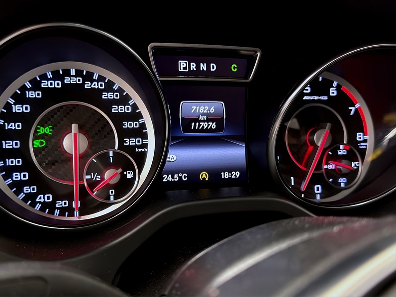 Mercedes-Benz CLA 45 AMG 4M 360hk Shooting Brake Pano H/K