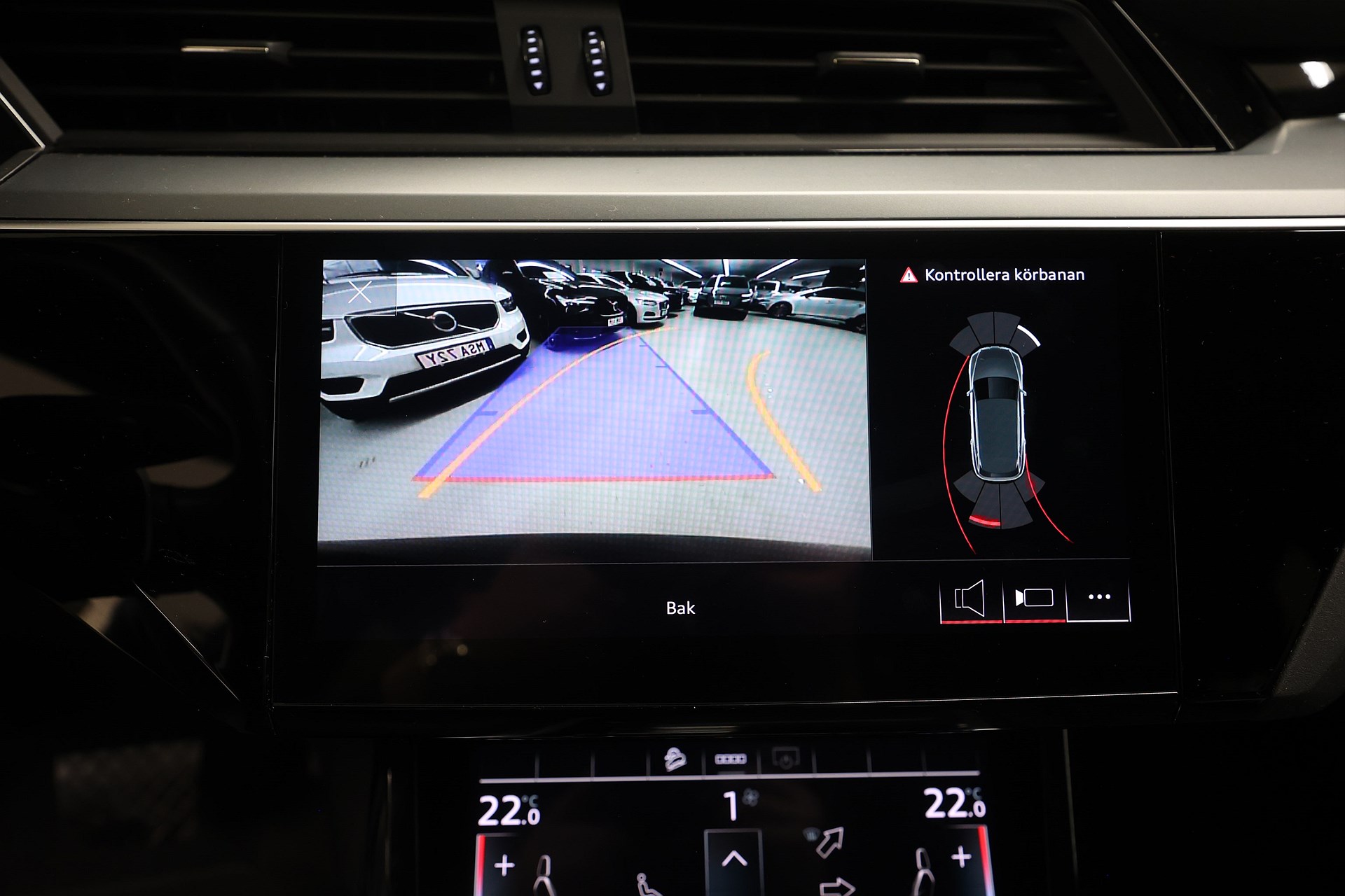 Audi e-tron 50 Quattro 313hk *Hjulkampanj!* Proline Navi B-kamera Drag MOMS