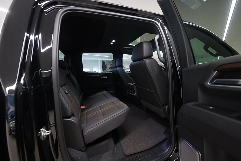 Chevrolet Silverado High Country Midnight Edt 3.0 Duramax MOMS