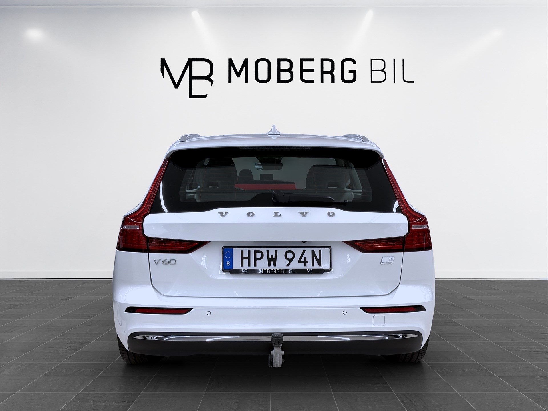 Volvo V60 Recharge T6 399hk Helg på Moberg! Core Edt H/K B-Kam Läder