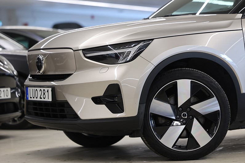 Volvo XC40 Recharge Single Motor 231hk Plus Keyless B-kamera Drag