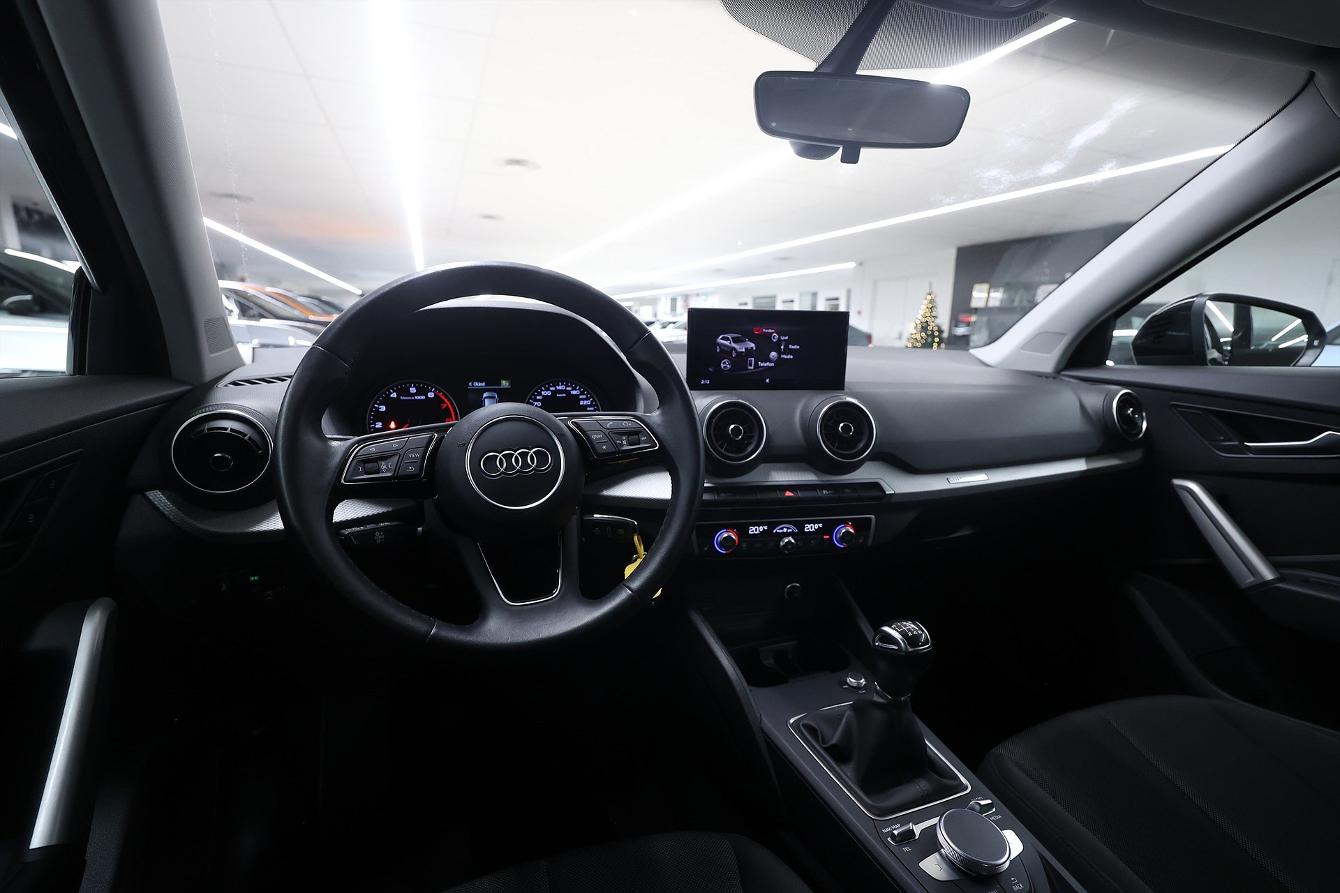 Audi Q2 30 TFSI 110hk *Hjulkampanj!* Proline PDC LED