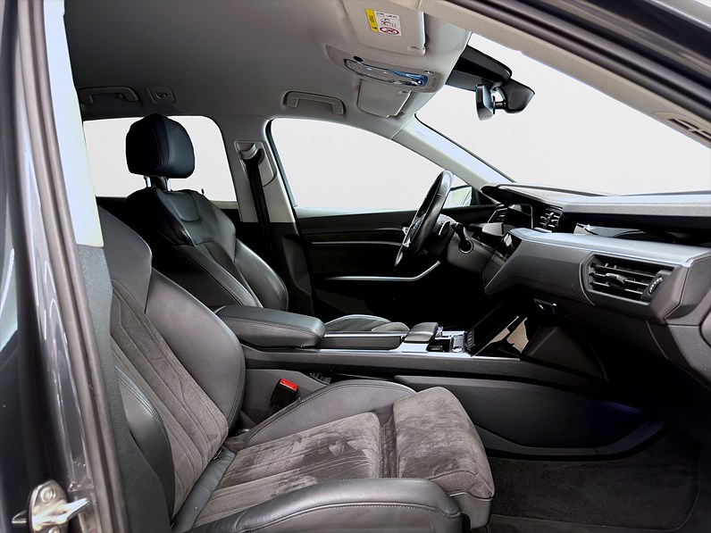 55 quattro 408hk Navi Drag Keyless PDC Värmare