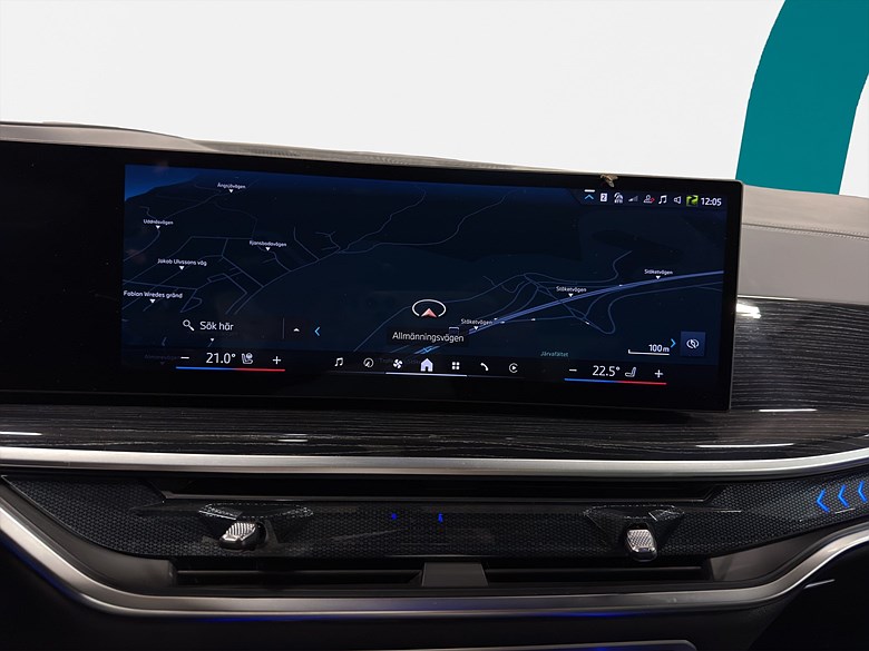 BMW X7 xDrive40d, M-Sport, 6 Sits, Pano, 360, MOMS 2024, grå – bild 14 av 25, begagnad hos Niber i Järfälla