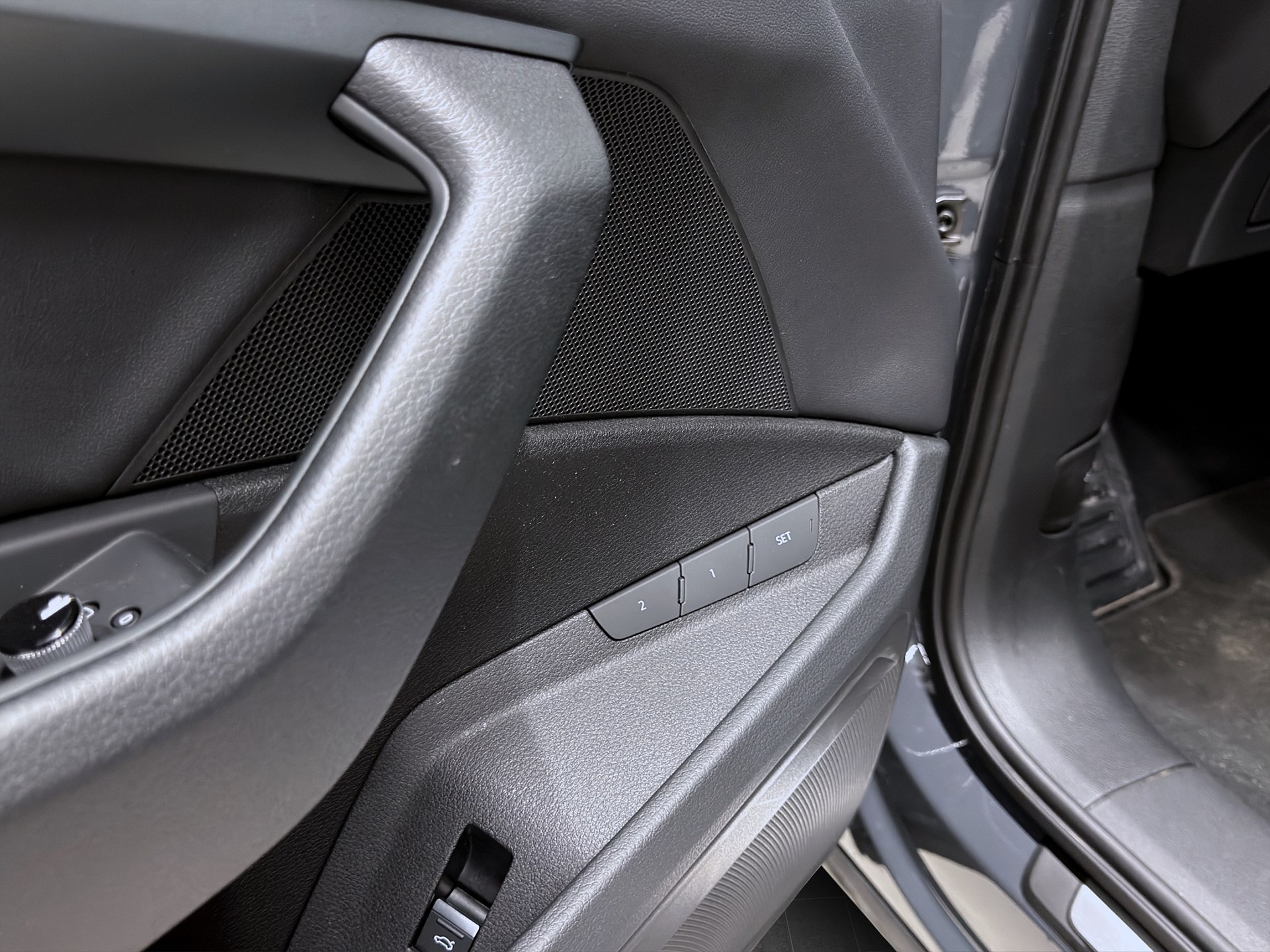 e-tron quattro 340hk Proline Läder Drag B-Kamera Navi
