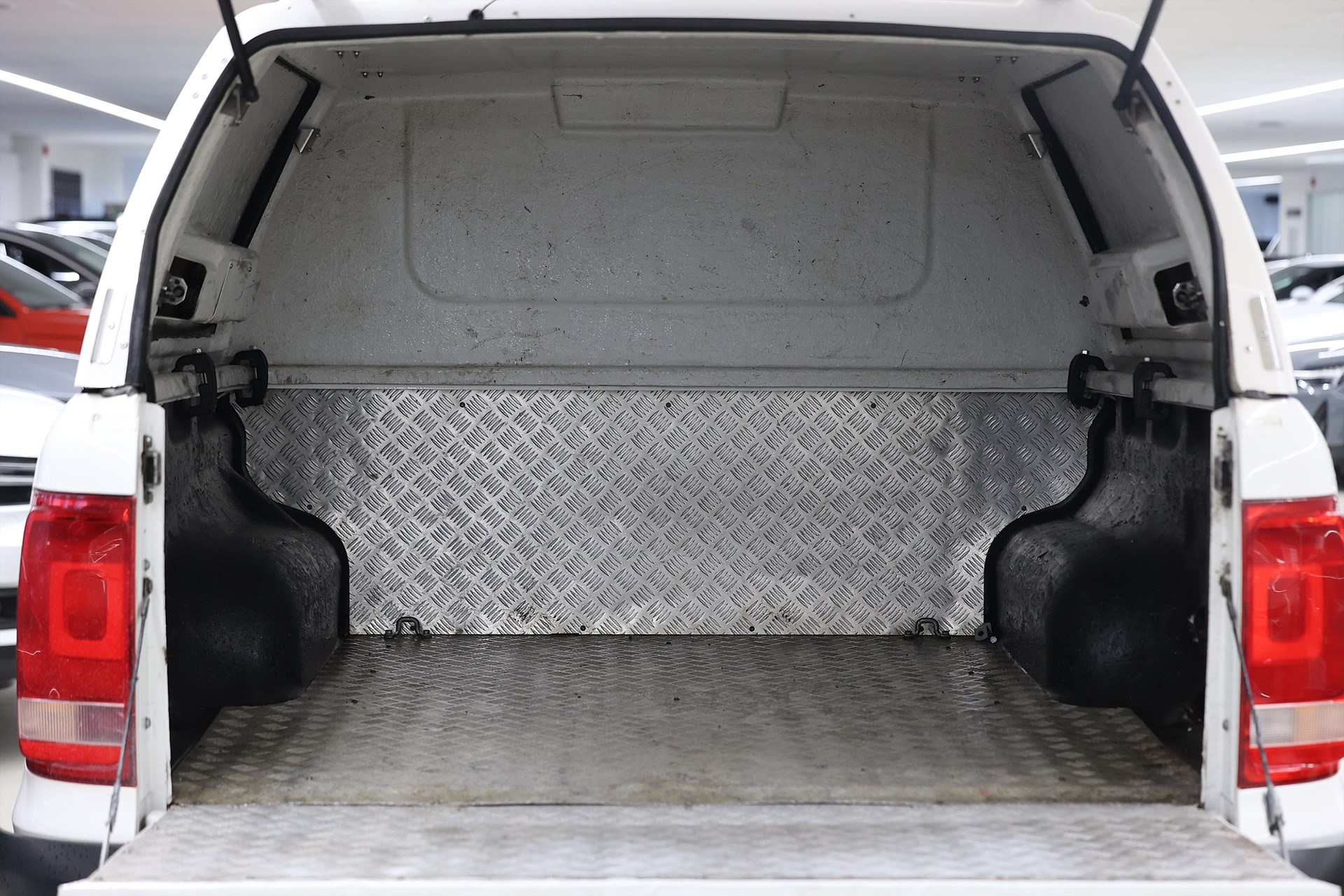 Volkswagen Amarok 2.0 TDI 4M 140hk *Kampanj!* Base Kåpa MOMS