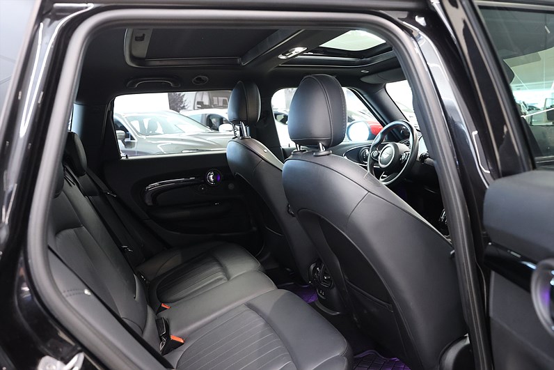 MINI JCW ALL4 Clubman 306hk H/K HUD Pano Läder Navi