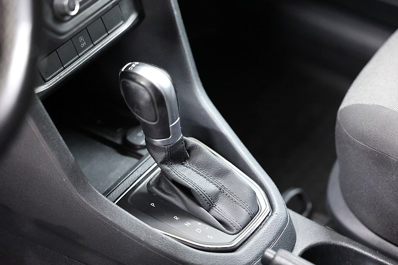 Volkswagen Caddy 2.0 TDI DSG Vst-inrett Värmare med fjärr Bluetooth MOMS