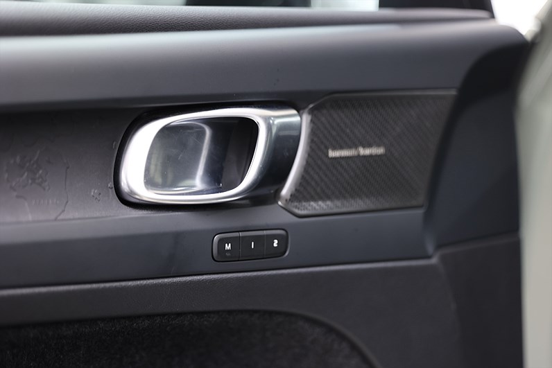 Volvo C40 Recharge Single Motor 231hk *Hjulkampanj!* H/K Pano