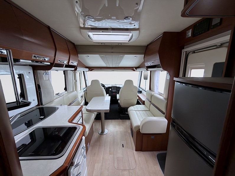 Rapido 8096DF 2.3 177hk Premium Edition ALDE Markis