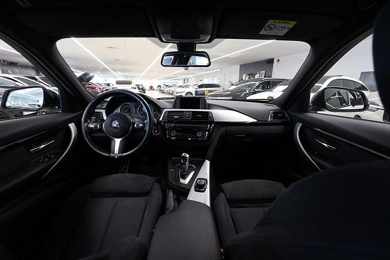 BMW 318d 150hk M Sport Shadow PDC Hifi MOMS