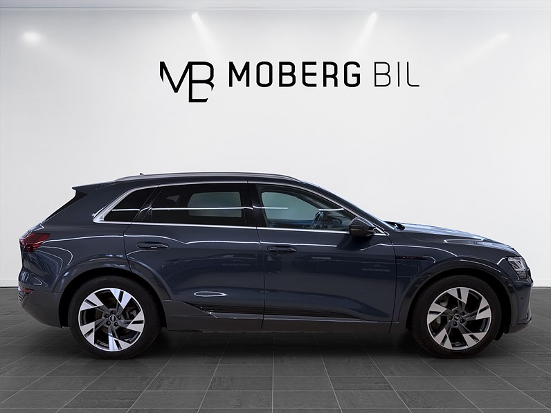 Audi Q8 50 e-tron quattro 340hk Helg på Moberg! B&O B-Kamera Luftfjädring