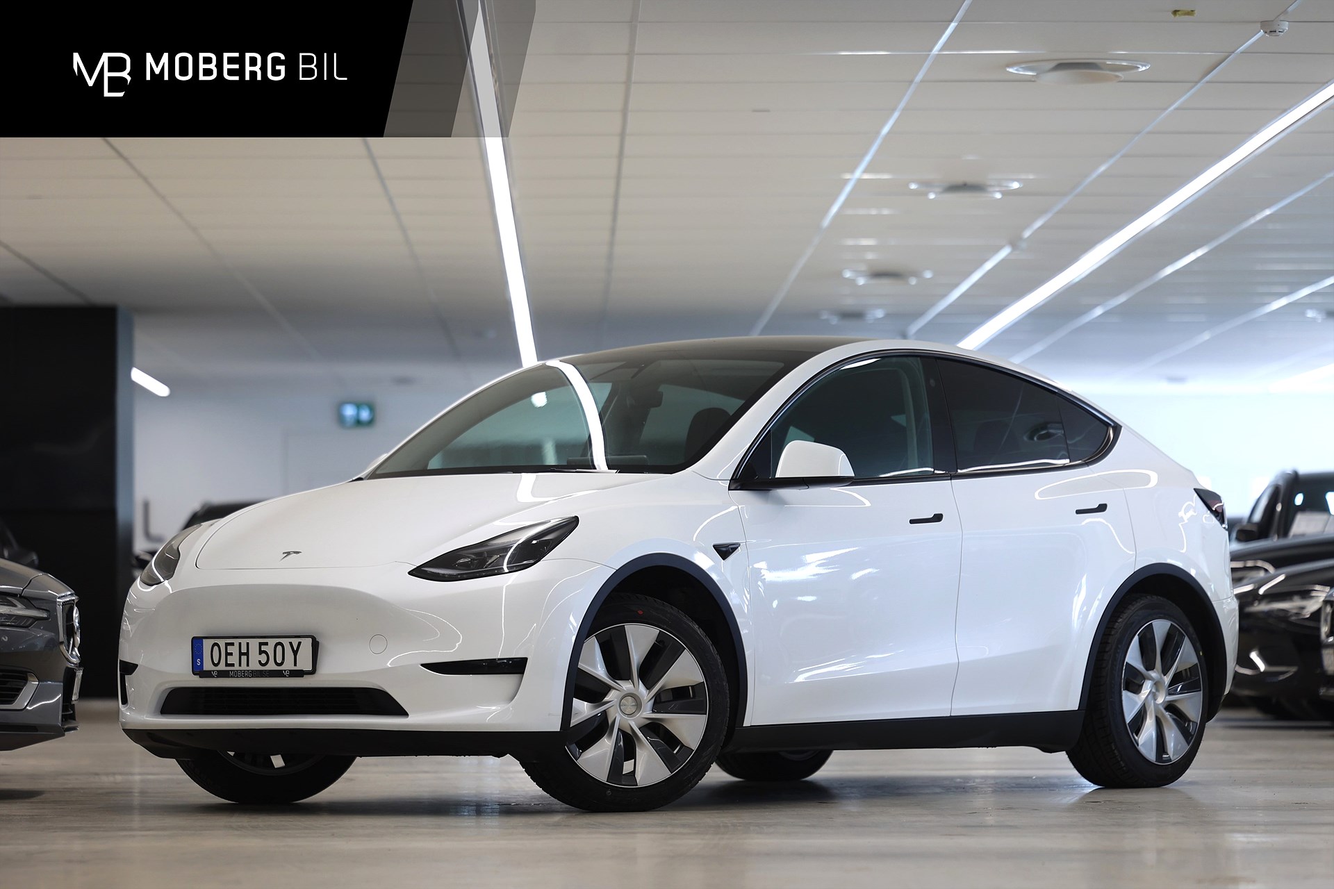 Tesla Model Y Standard Range 299hk Pano Läder Navi Drag B-Kamera