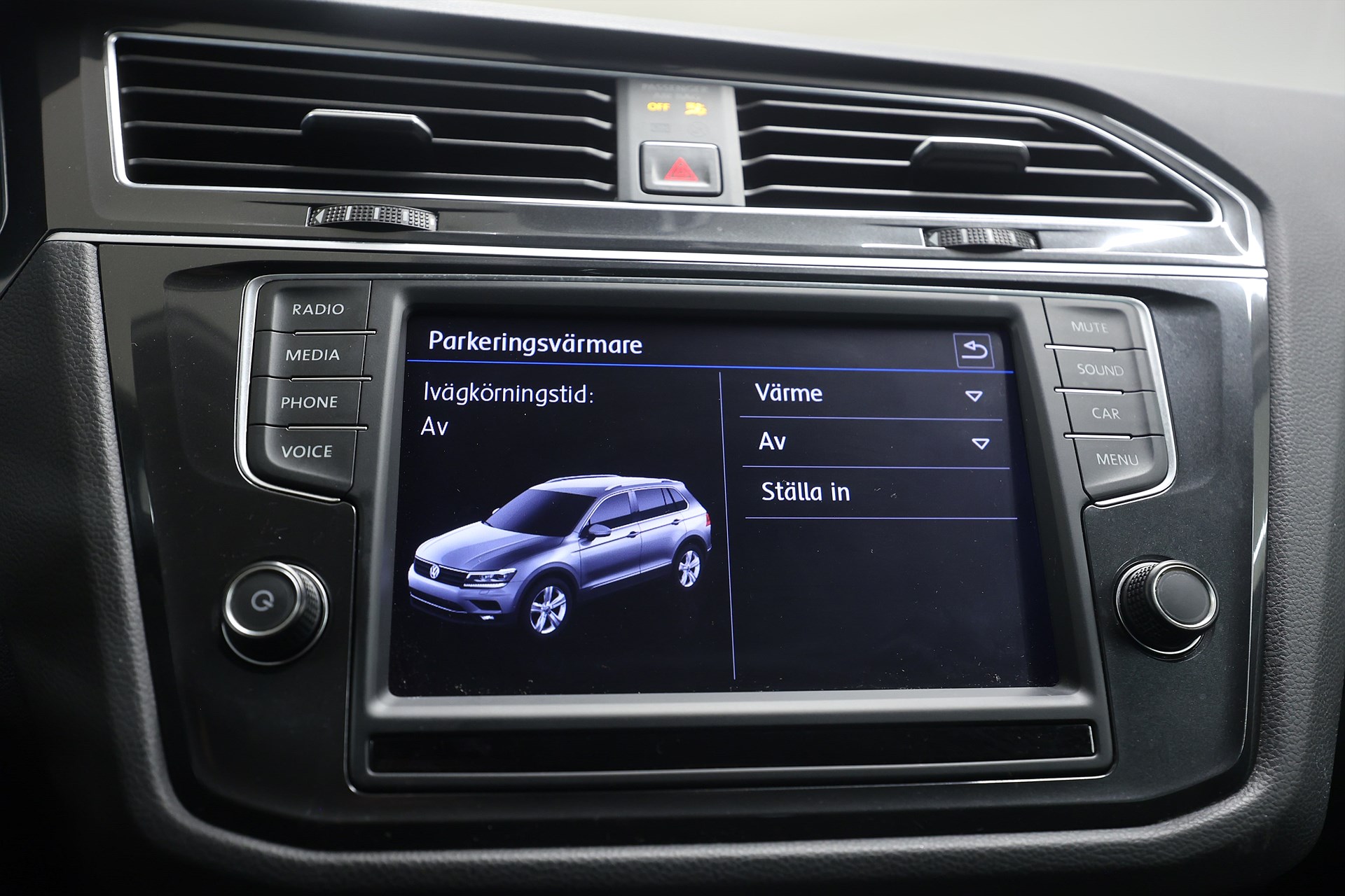 Volkswagen Tiguan 2.0 TDI 190hk GT B-kamera Drag Värmare